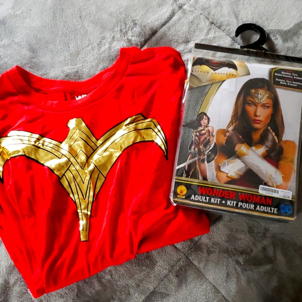NWT Woman Wonder Woman Costume